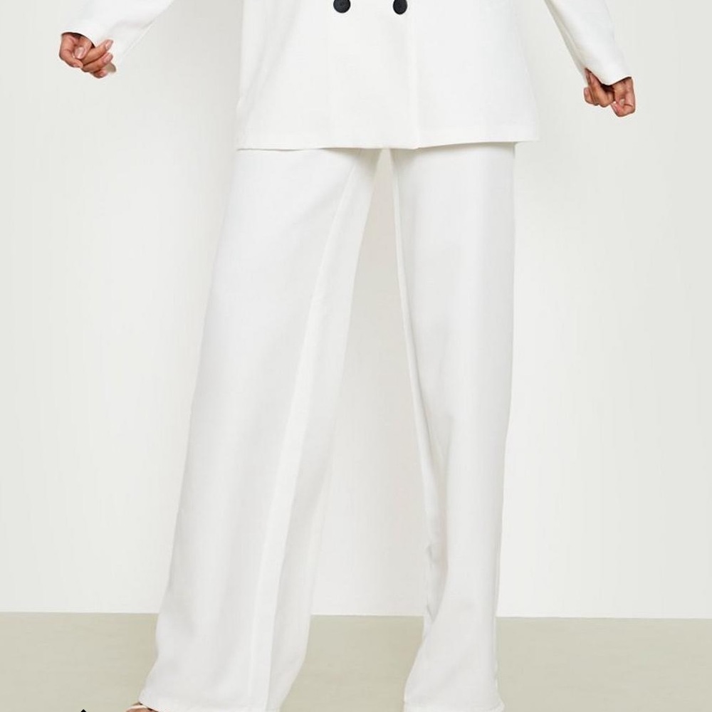 Boohoo Tall White Wide-Leg Tailored Pants (NWT) - Picture 4 of 5